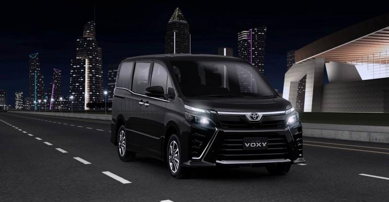 Ремонт карданных валов Toyota Voxy
